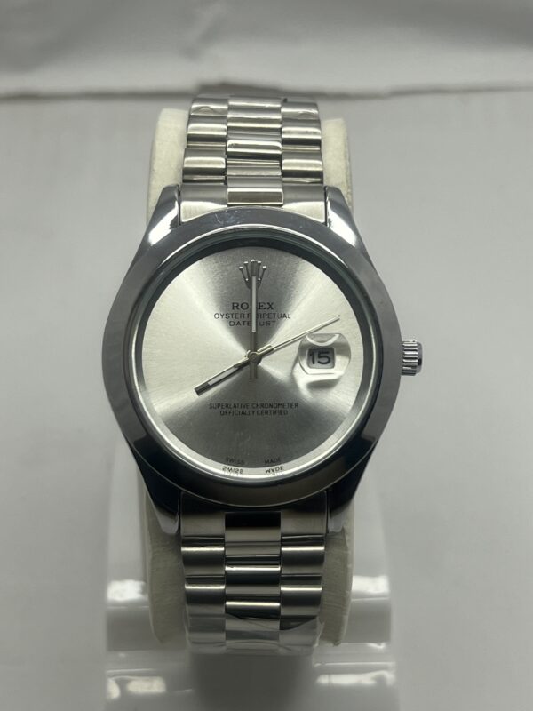 Classic Rolex Watch – Silver Plain Dial Datejust